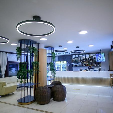 Hotel Tomis Mamaia Extérieur photo
