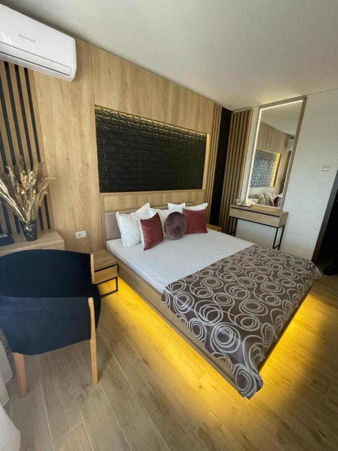 Hotel Tomis Mamaia Extérieur photo